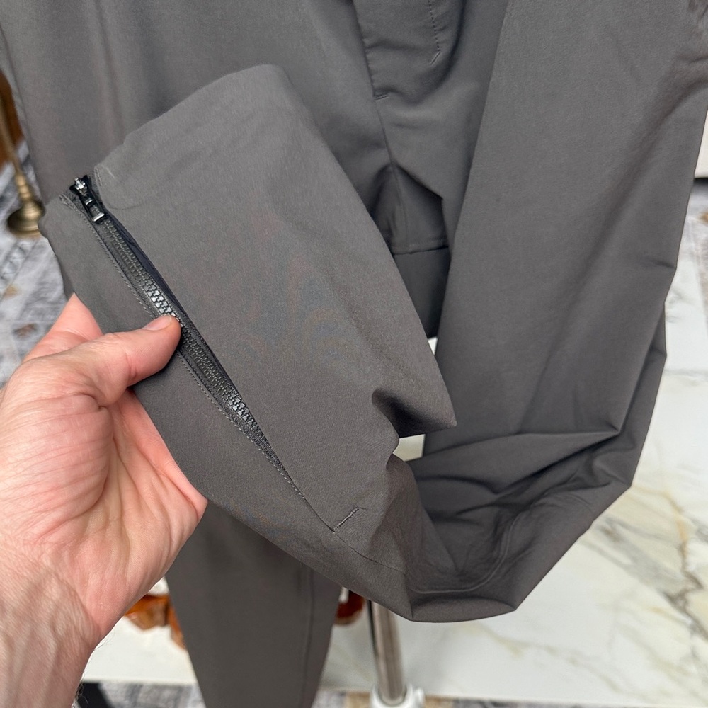 Lululemon hiking pants - Picture 3 of 6